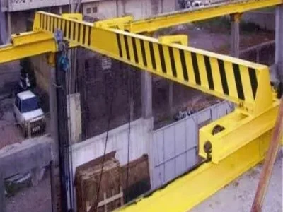 heavy duty crane